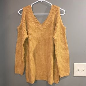 Open-shoulder Sweater
